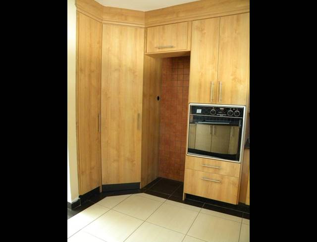 2 BEDROOM TOWNHOUSE SOLD IN ANNLIN